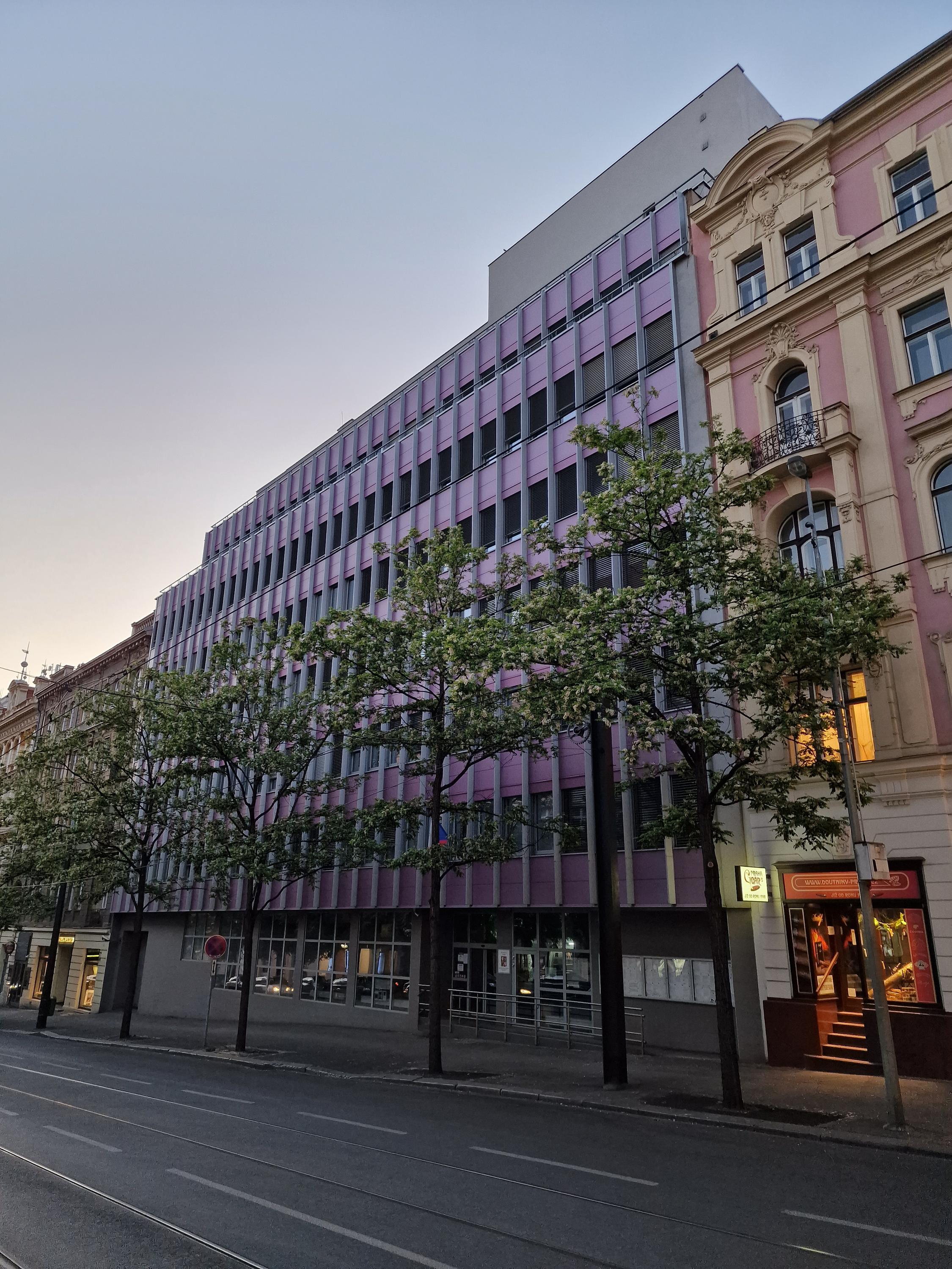 Finanční úřad pro hlavní město Prahu - Územní pracoviště pro Prahu 2 foto 5