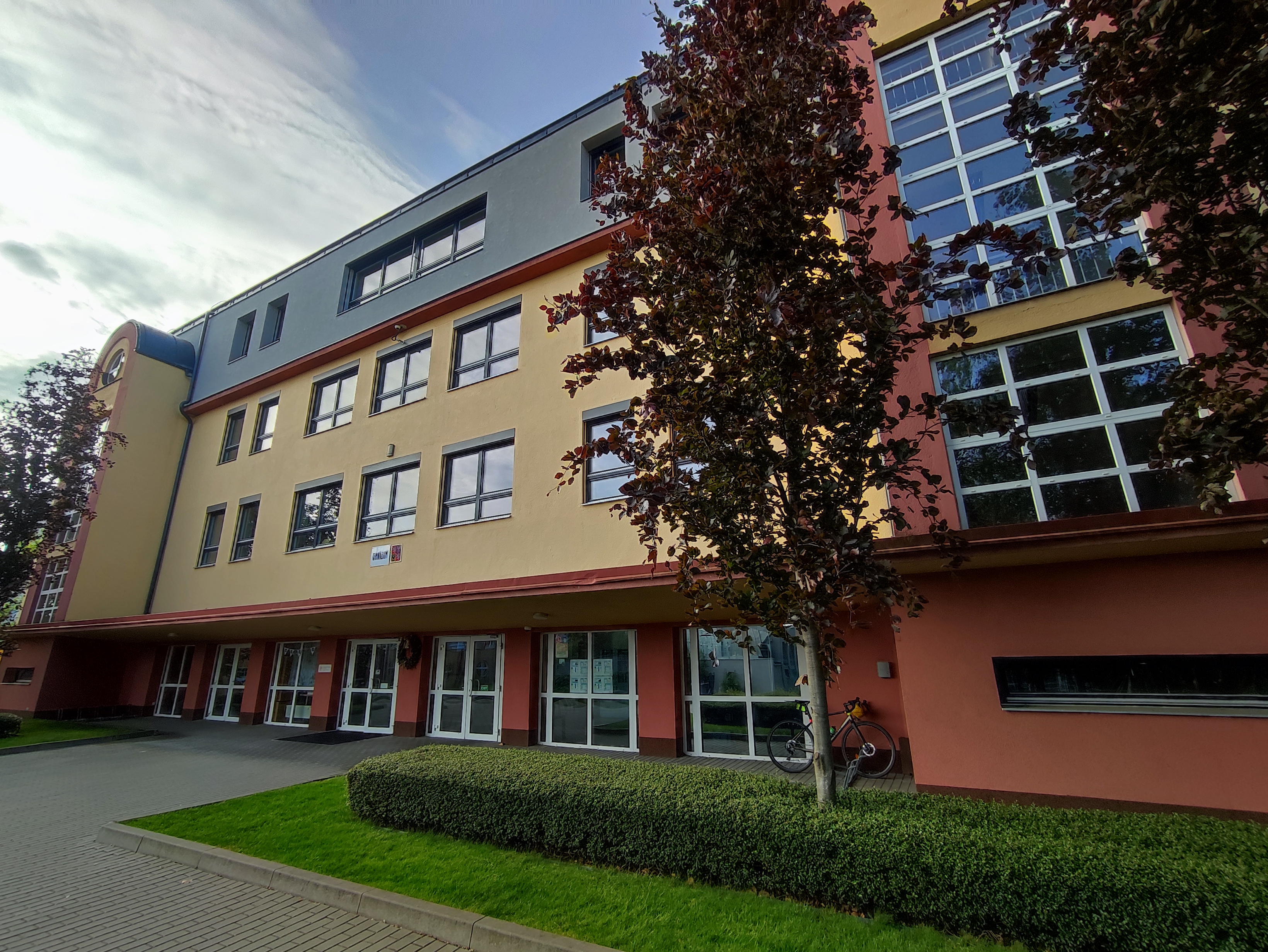 Gymnázium, Praha 4, Postupická foto 2