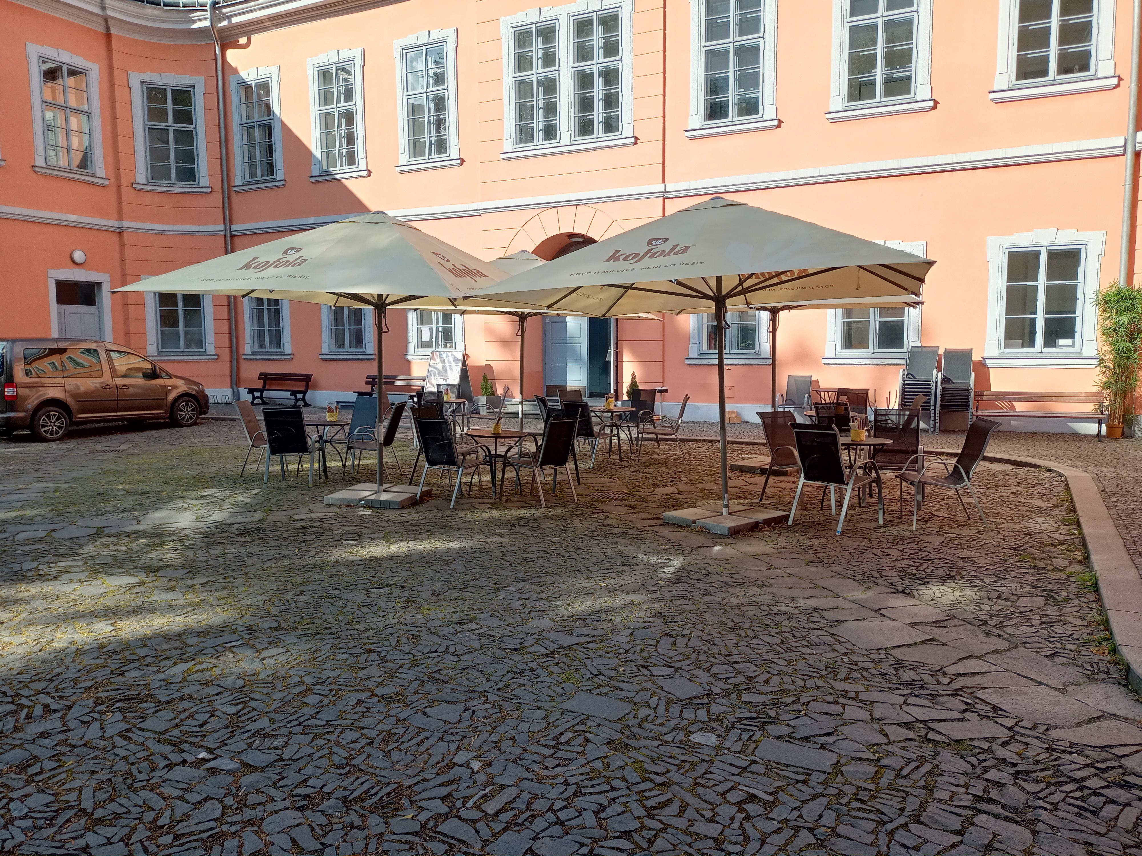 Zámecká kavárna foto 4