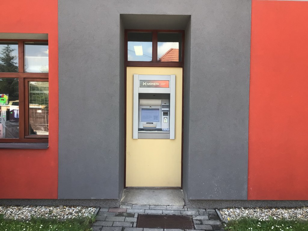 Bankomat MONETA Bank foto 2