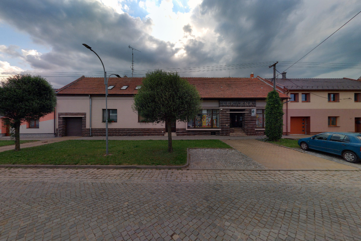 Lékárna U Sv. Mikuláše, spol. s r.o. foto 2