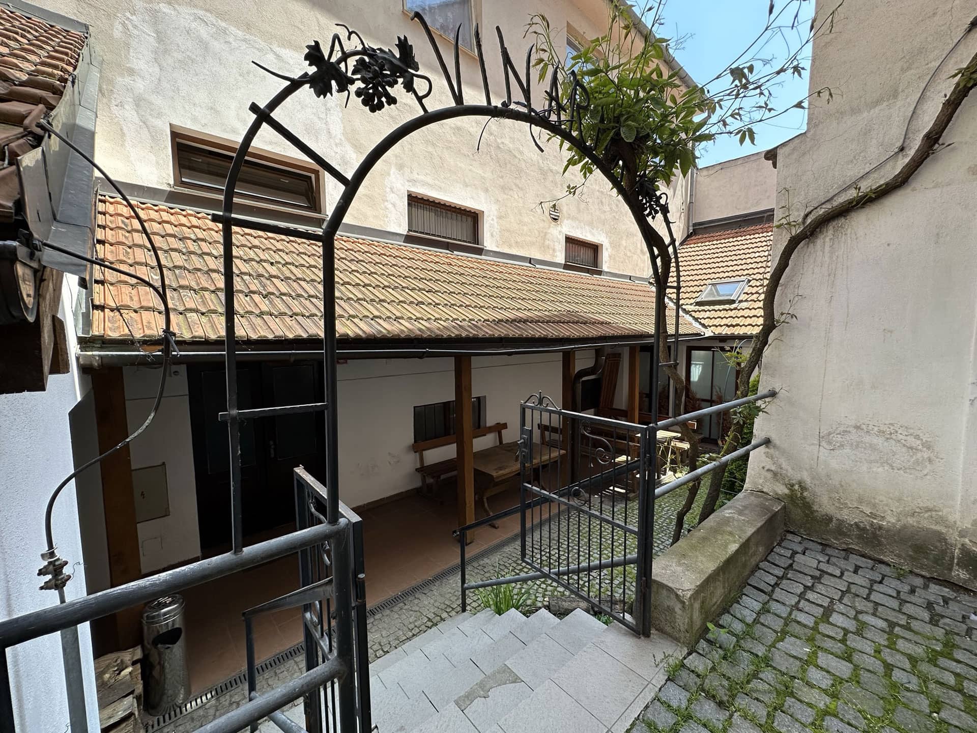 Barvino BAR v centru Znojma foto 2