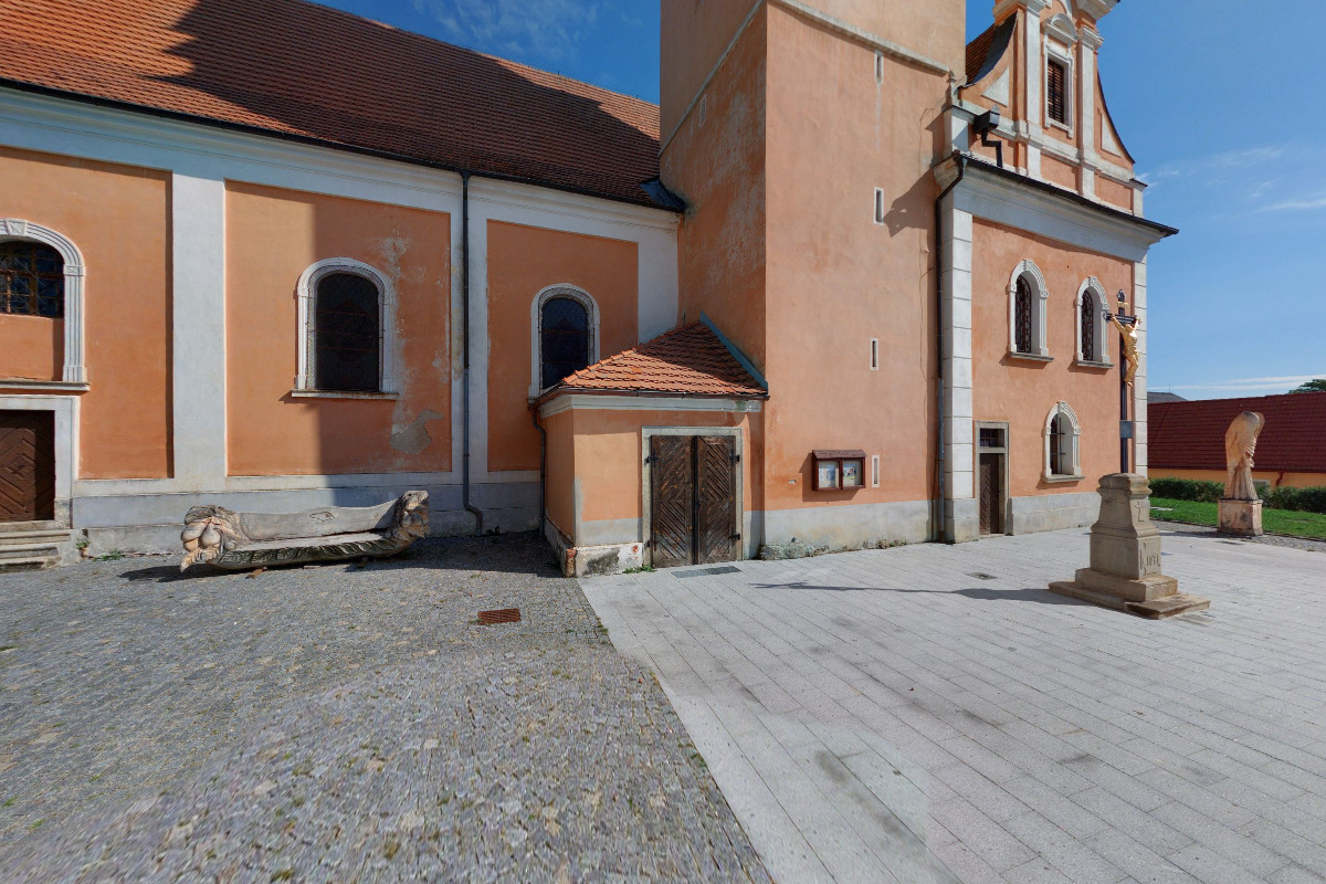 Kostel sv. Jakuba foto 2