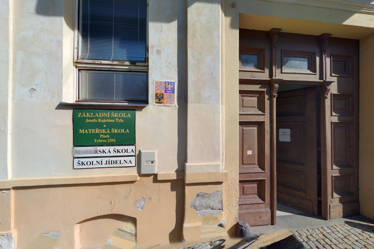 5. MŠ - Fugnerovo nám. foto 2