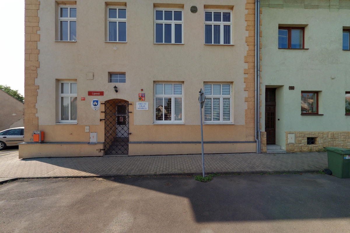 Spořice - obecní úřad foto 2