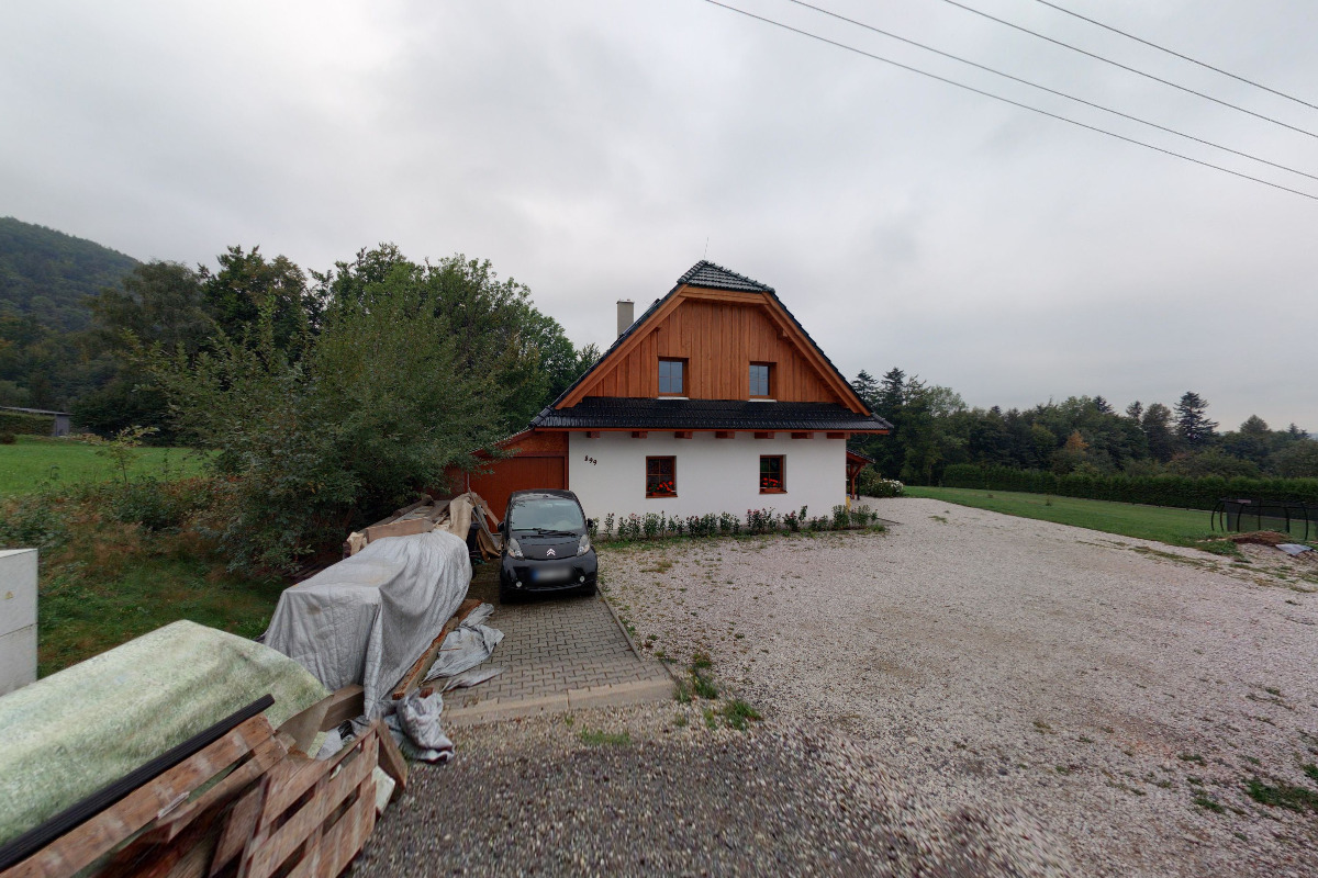 Na chalupě u lesa