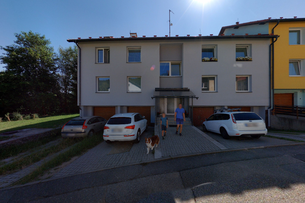 AUTOOBCHOD KARVI, s.r.o.