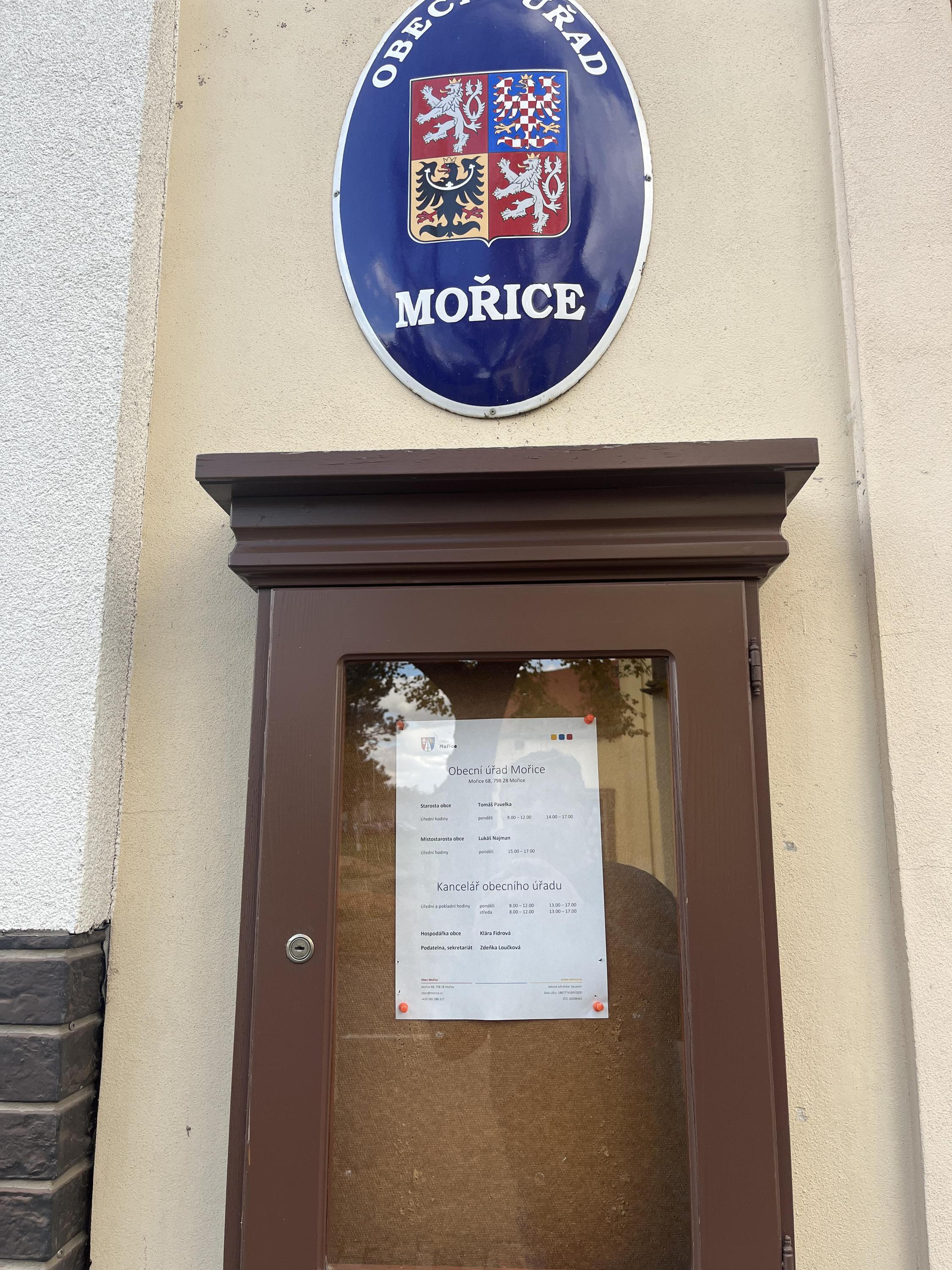 Mořice - obecní úřad foto 4