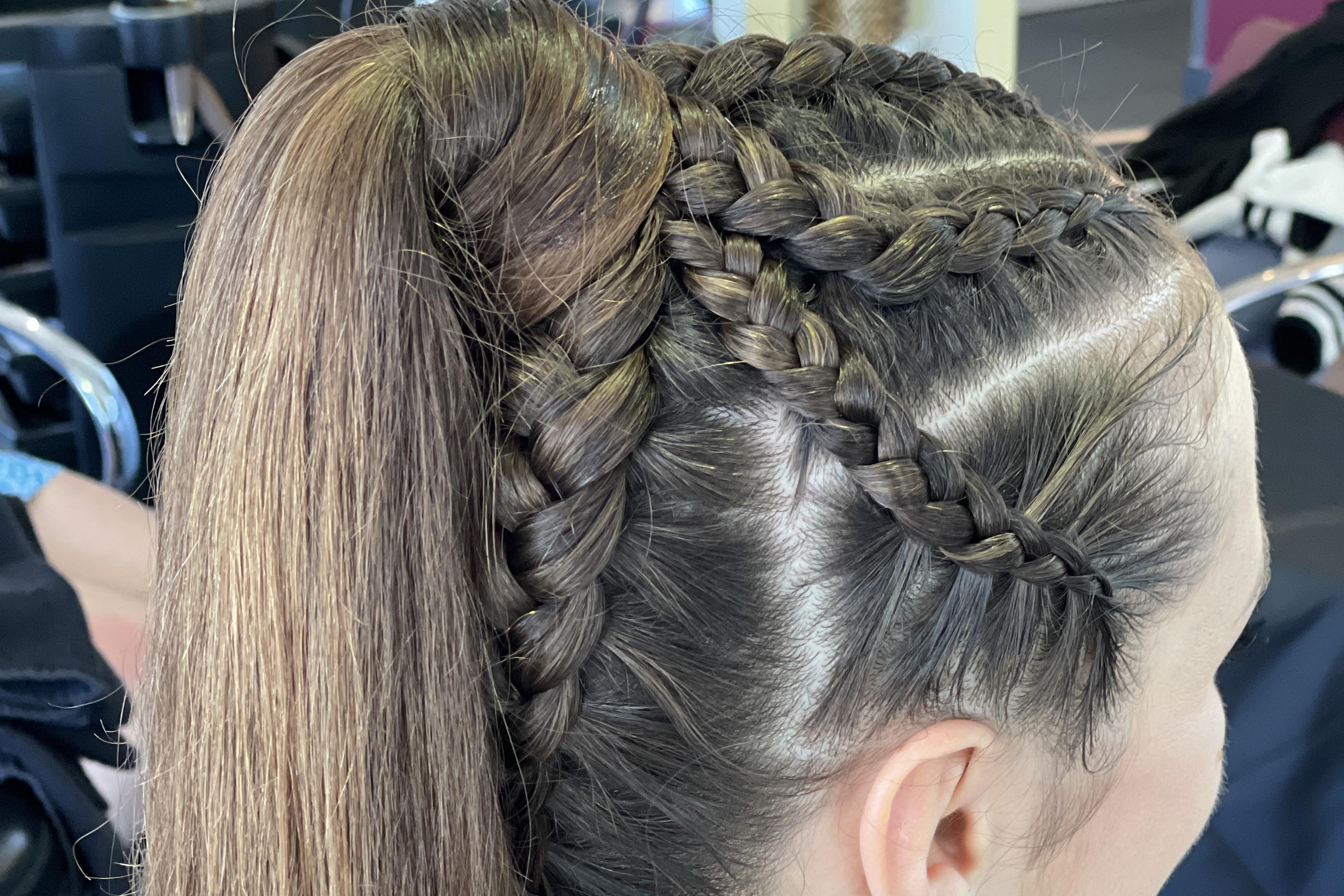 Zapletení vysokého culíku (bez kanekalonu)