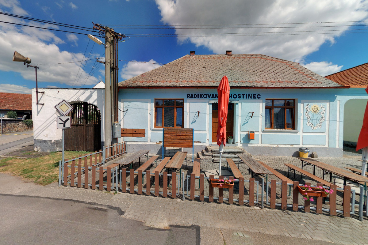 Radikovaný hostinec U Roubalů foto 6