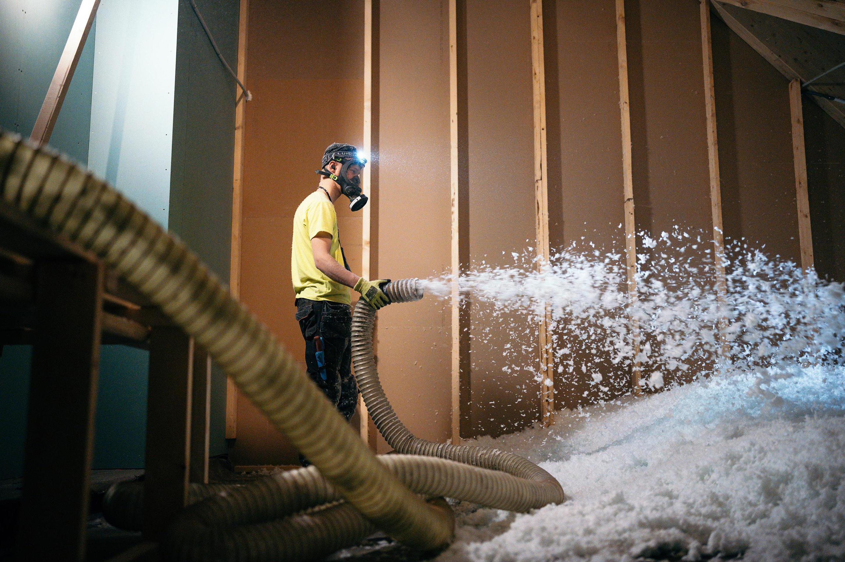 Fouknuto.cz - foukané izolace