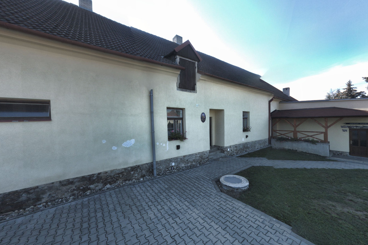 Rácovice - obecní úřad foto 2