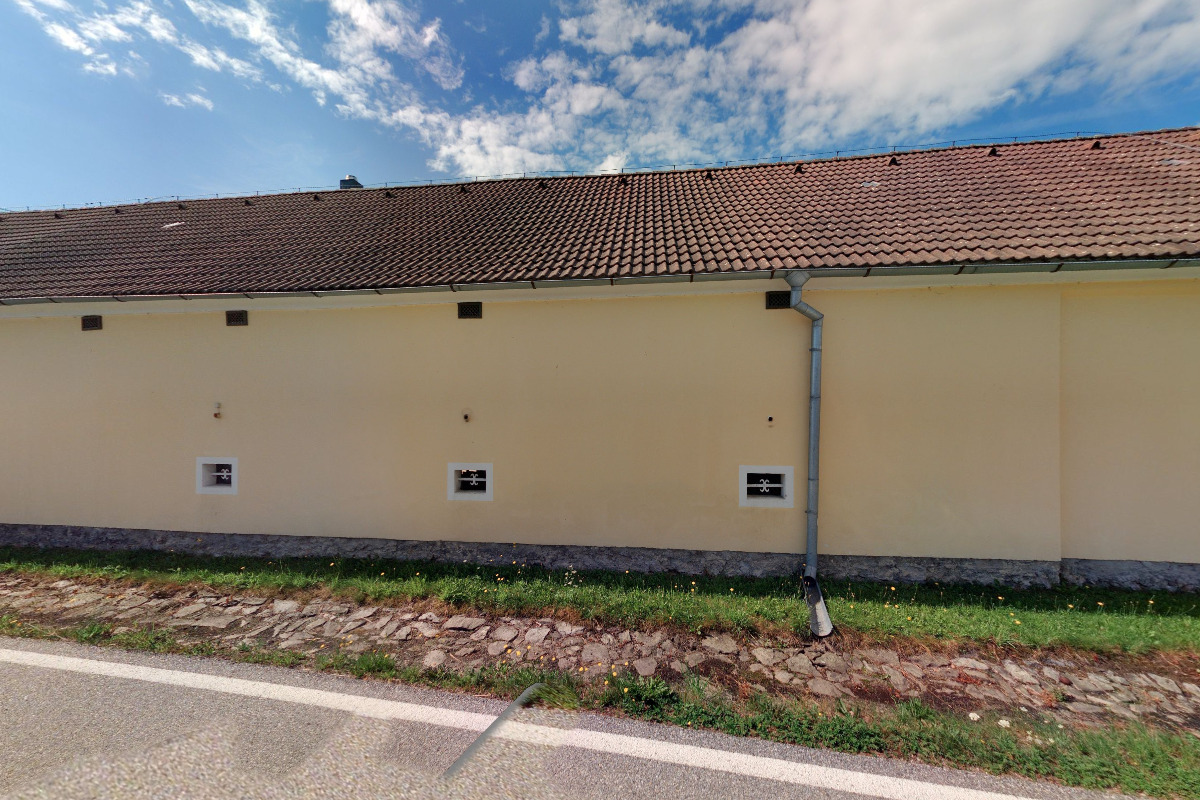 Závraty - obecní úřad foto 1