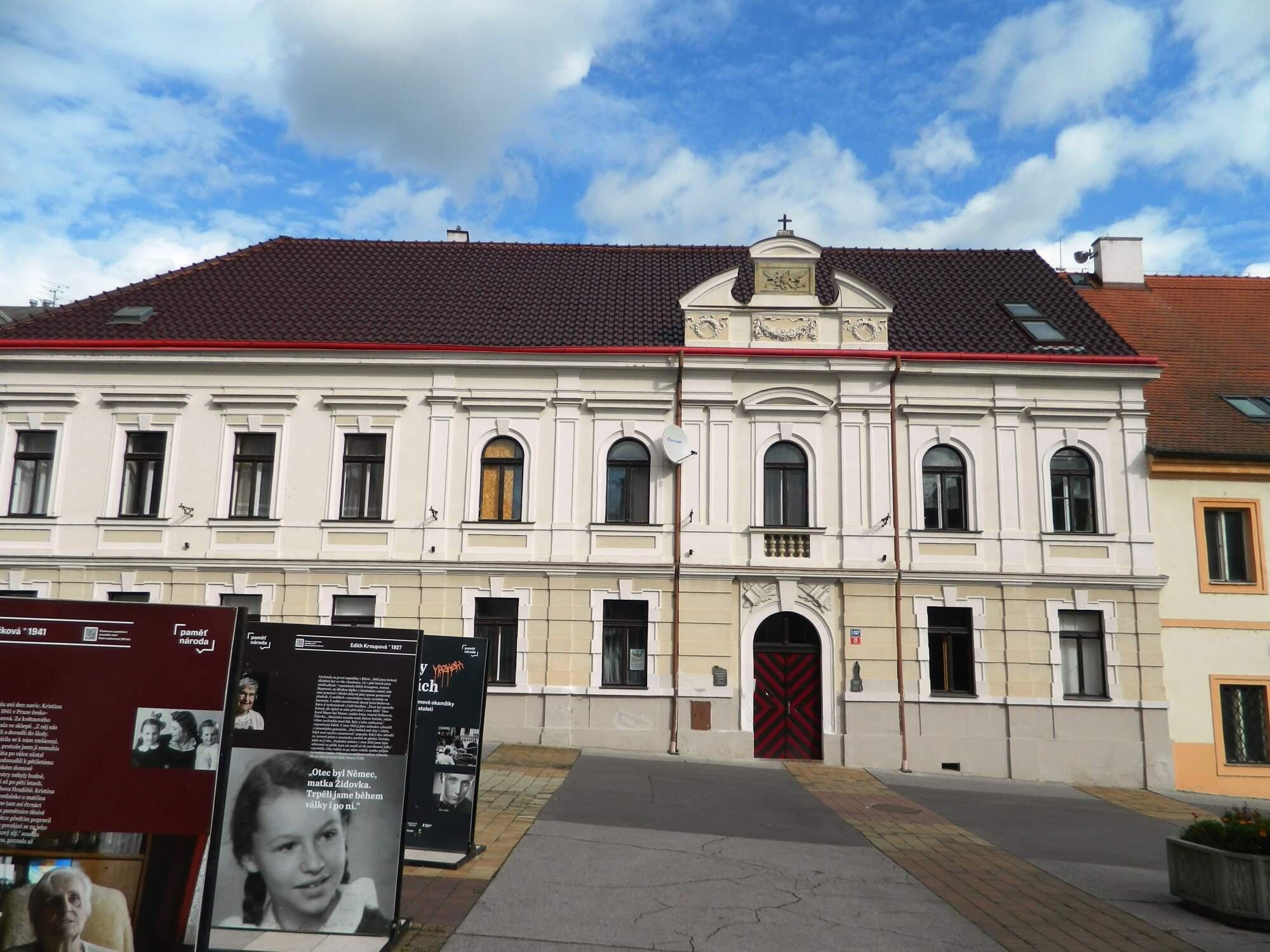 Římskokatolická farnost - děkanství Děčín I