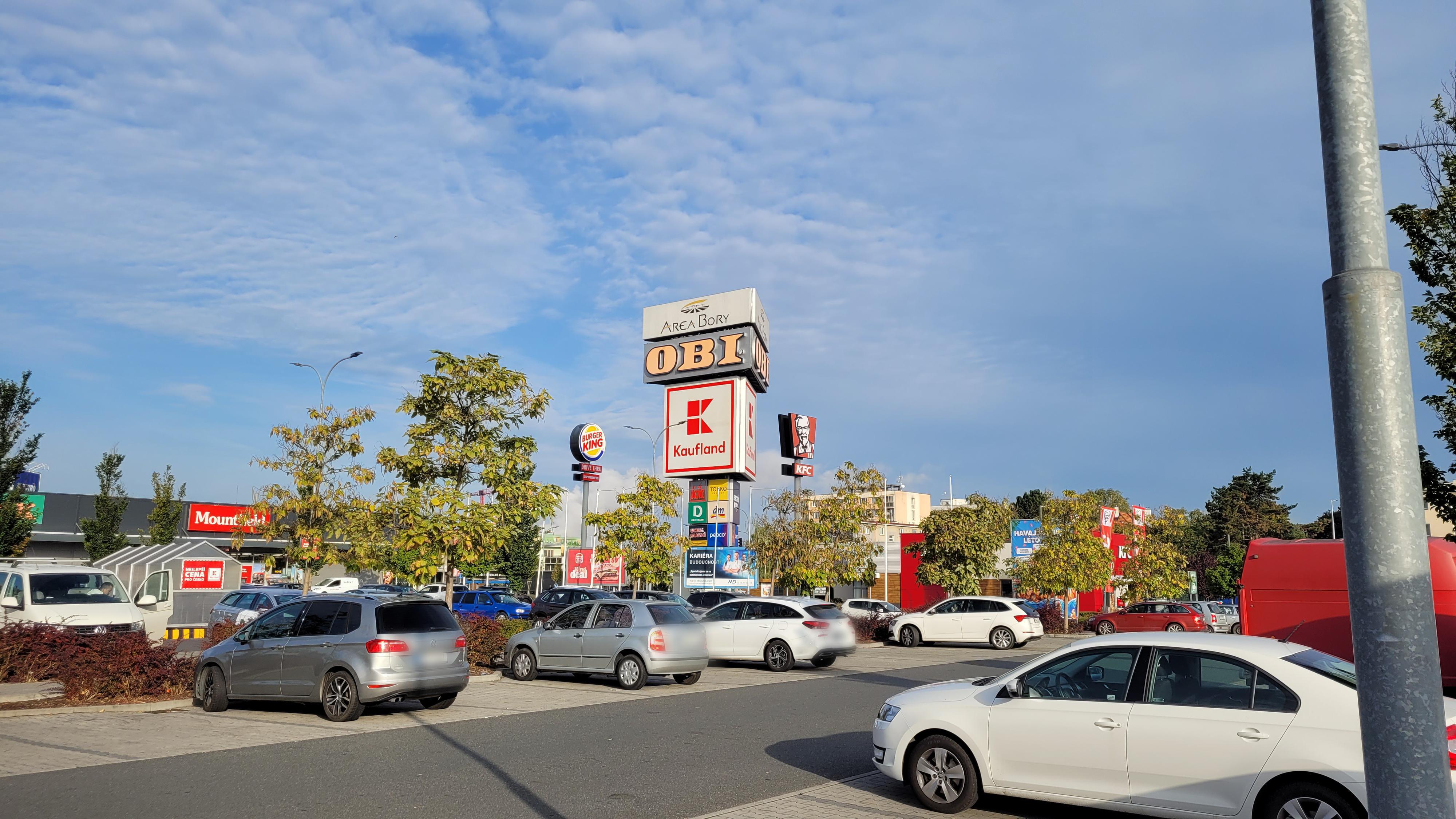 Nákupní centrum Area Bory foto 2