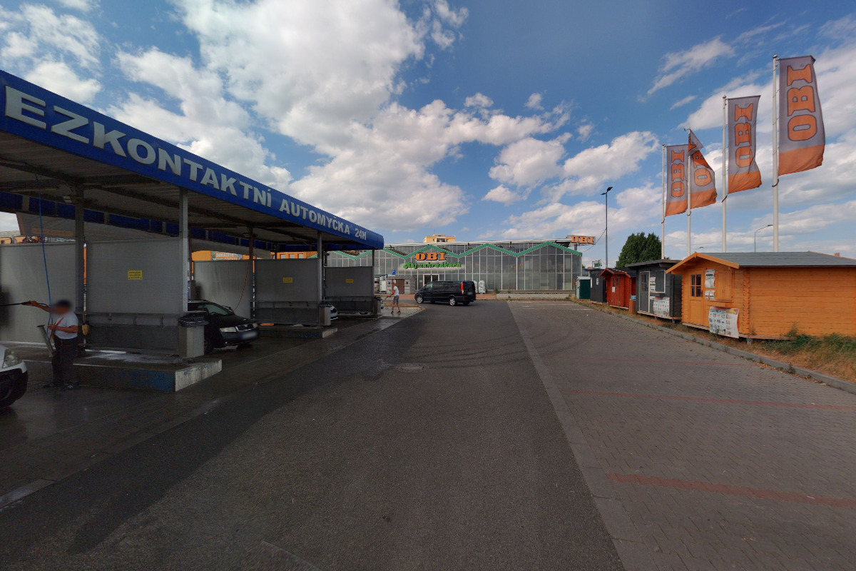 Bezkontaktní myčky Piraňa