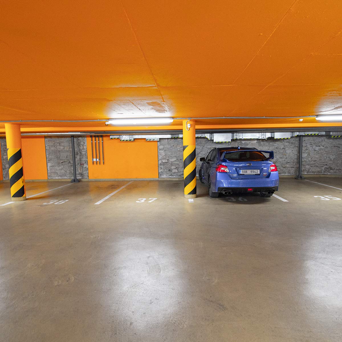 MR.PARKIT - Parking Štefánikova 18/25 foto 2