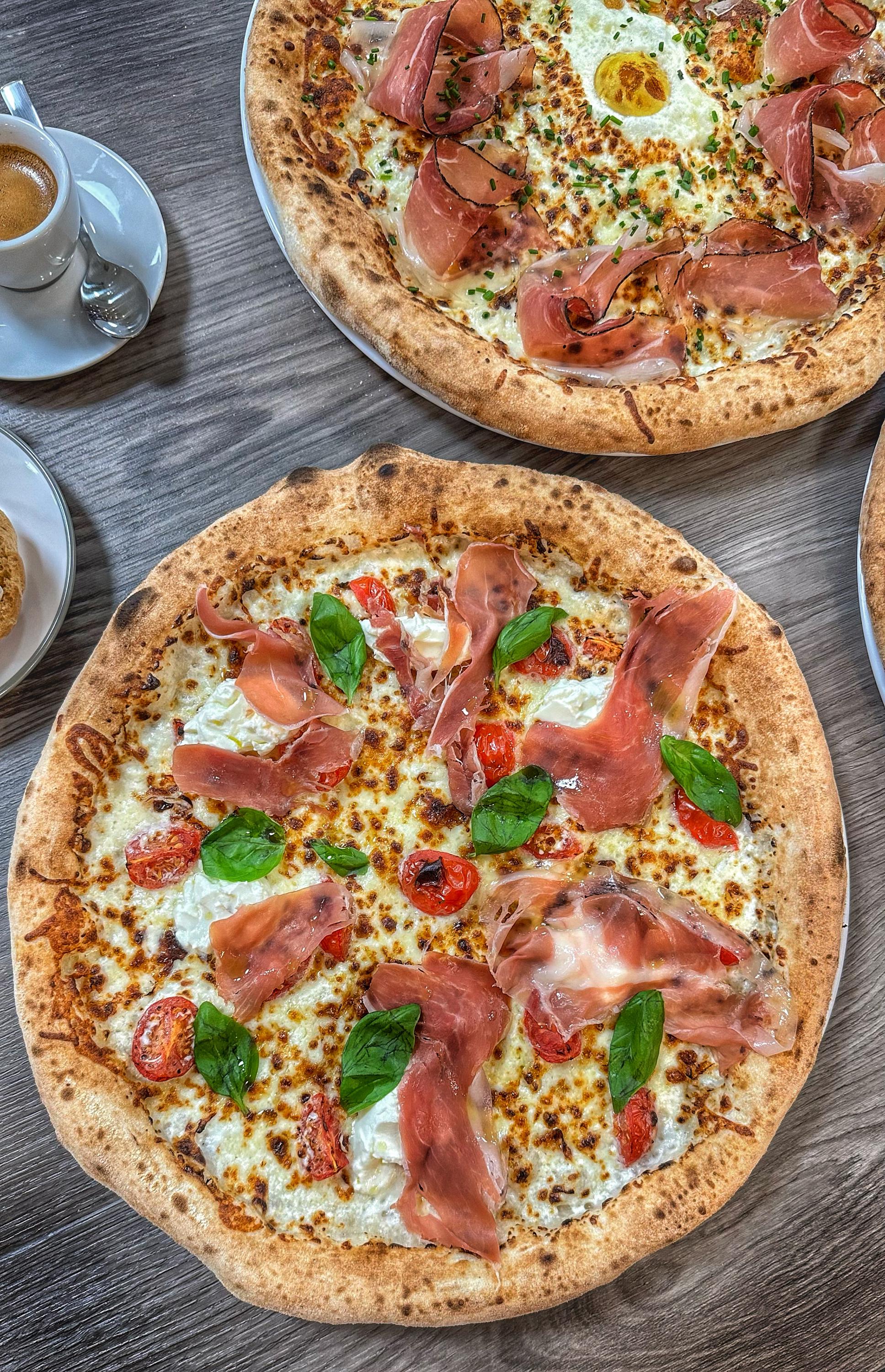 Ella's pizza foto 3
