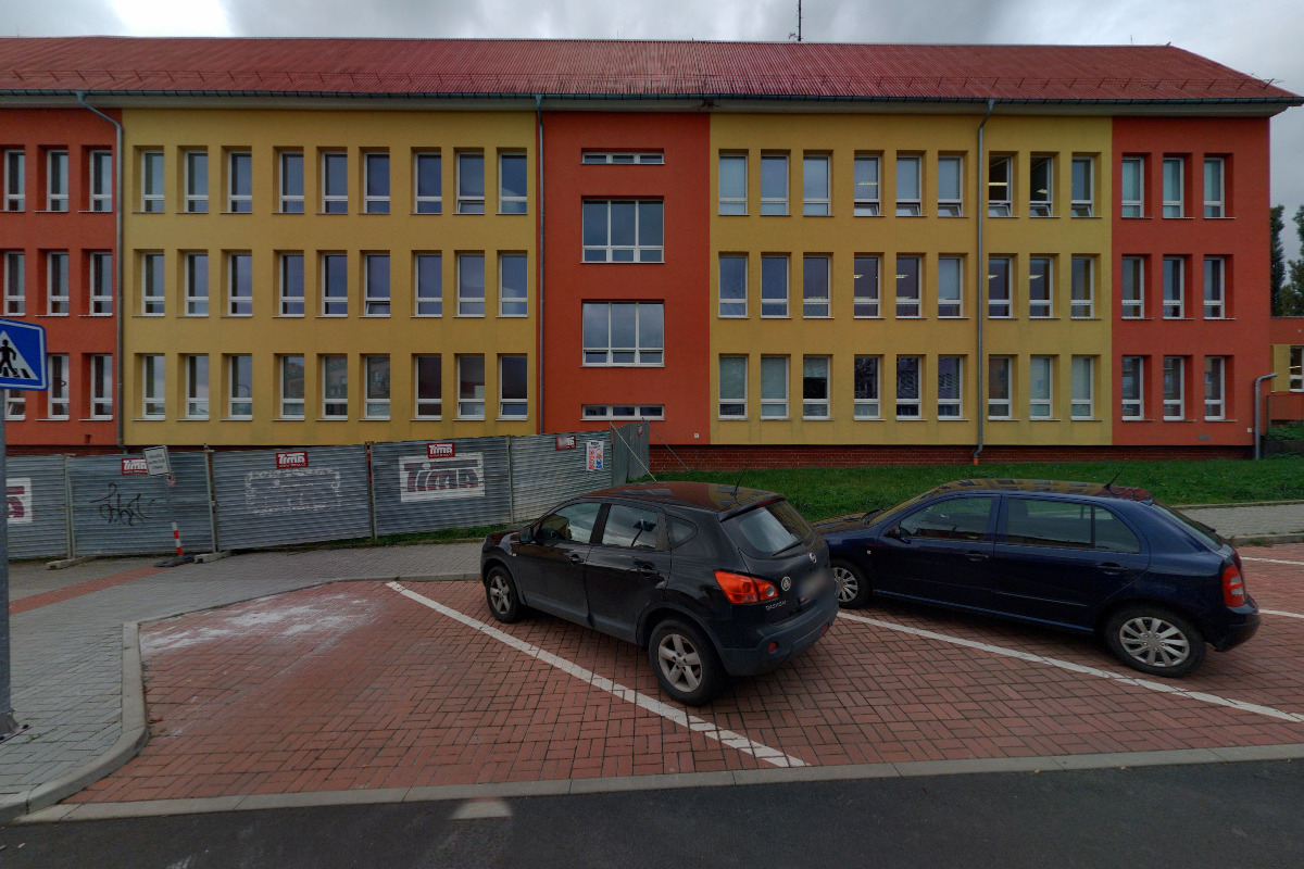 ZŠ Horní Slavkov, Školní foto 6