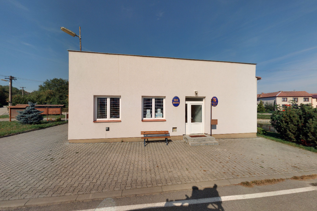 Báňovice - obecní úřad foto 2