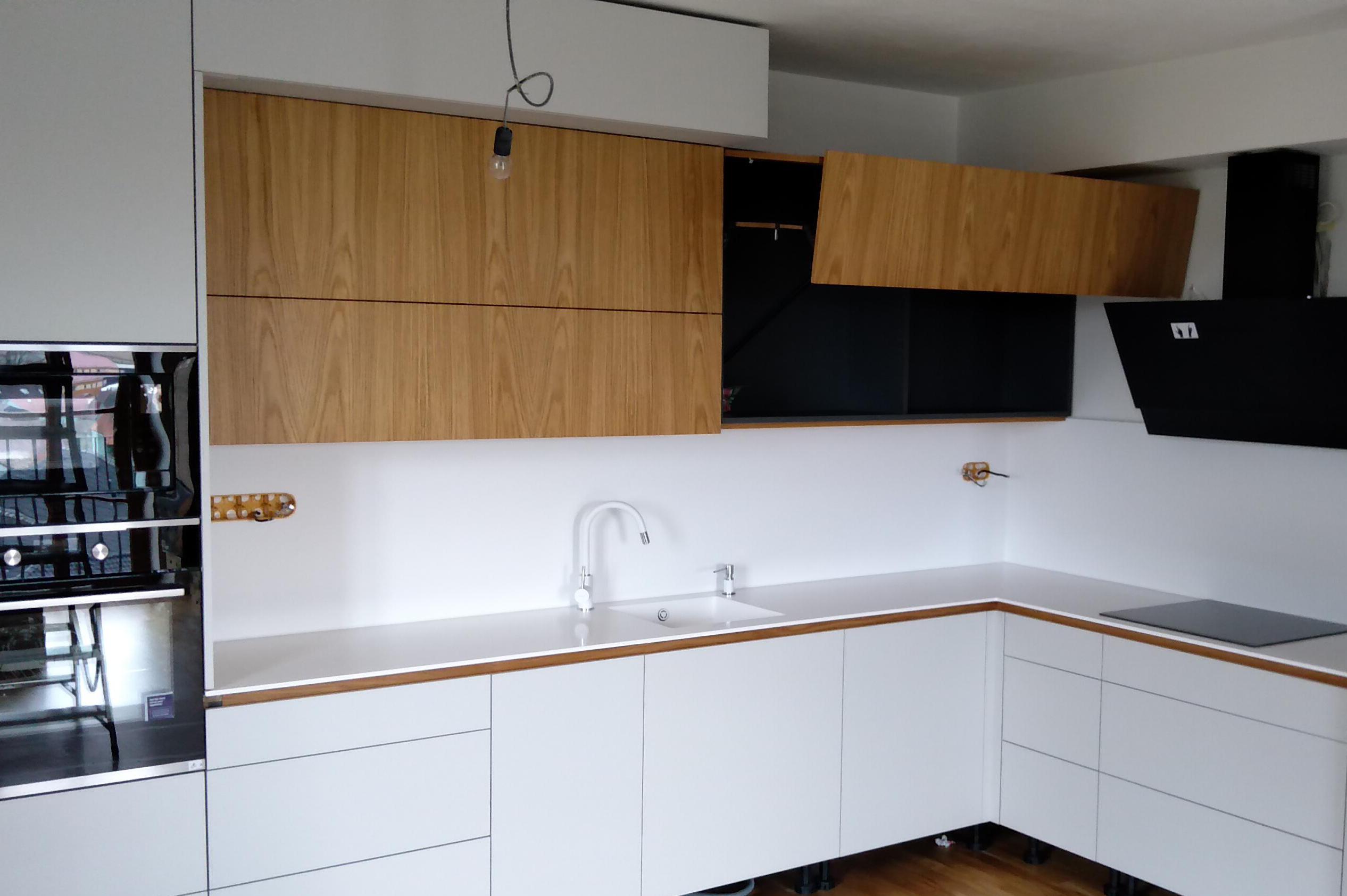 Hynek Bechyně - truhlářství a návrhy interiérů