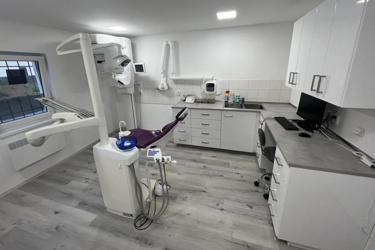 zubní ordinace Kozomín