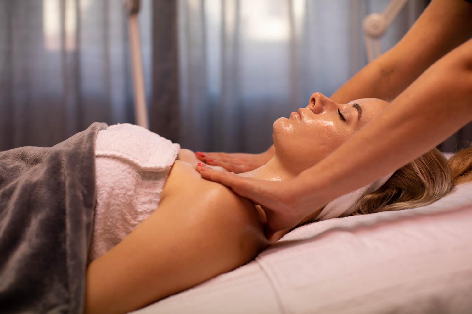 Kosmetický salon - Eva Holinková