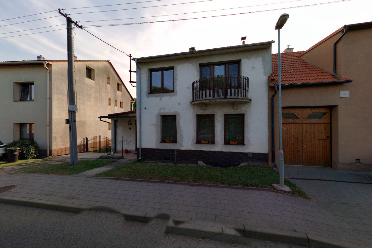 Kurýr In