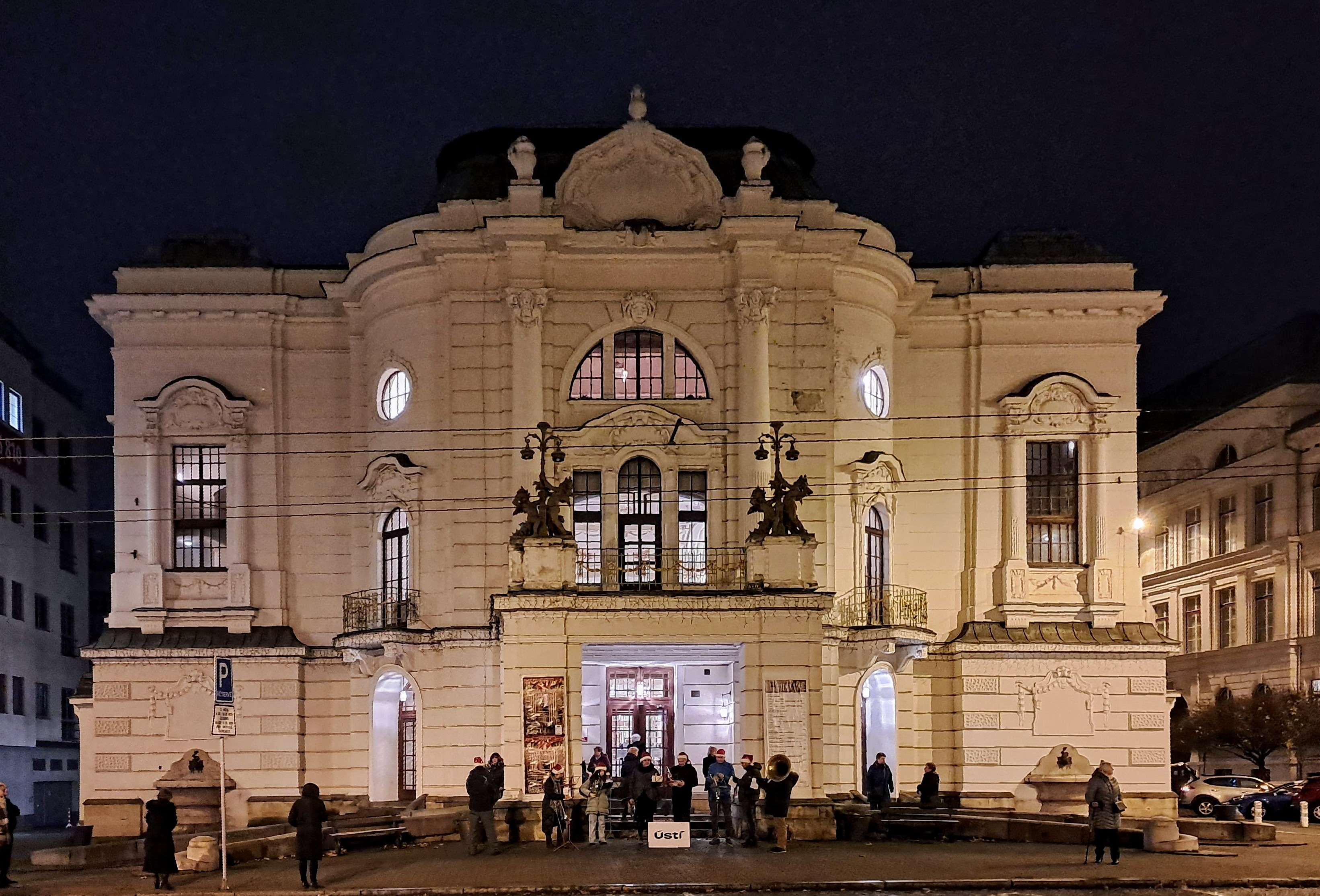 Divadlo města Ústí nad Labem, s.r.o. foto 2