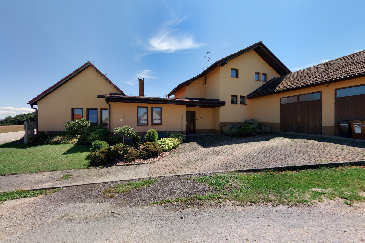 Palivové dřevo Ing. Tomáš Nemrava foto 1