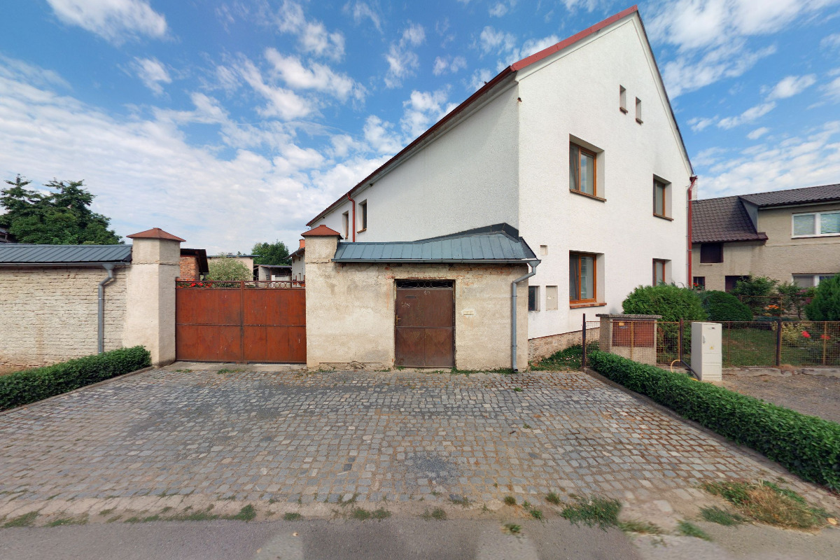 Demoliční práce - Jiří Mazur