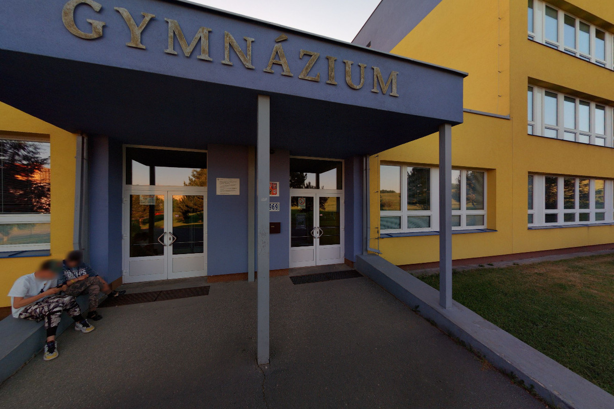 Gymnázium Česká Lípa - Školní jídelna foto 2