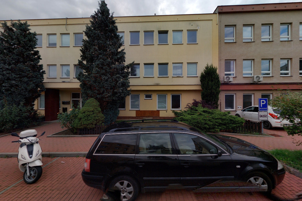 Ústřední kontrolní a zkušební ústav zemědělský foto 2