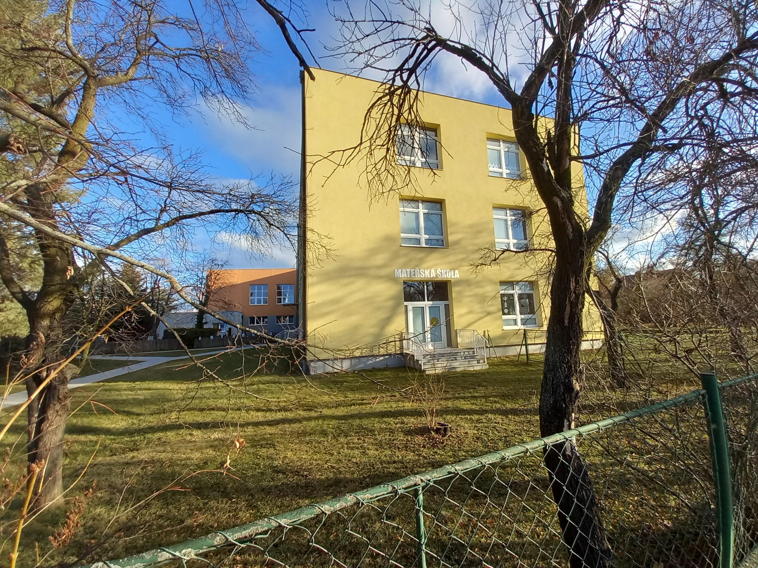 ZŠ a MŠ Kralupy nad Vltavou, Třebízského foto 2