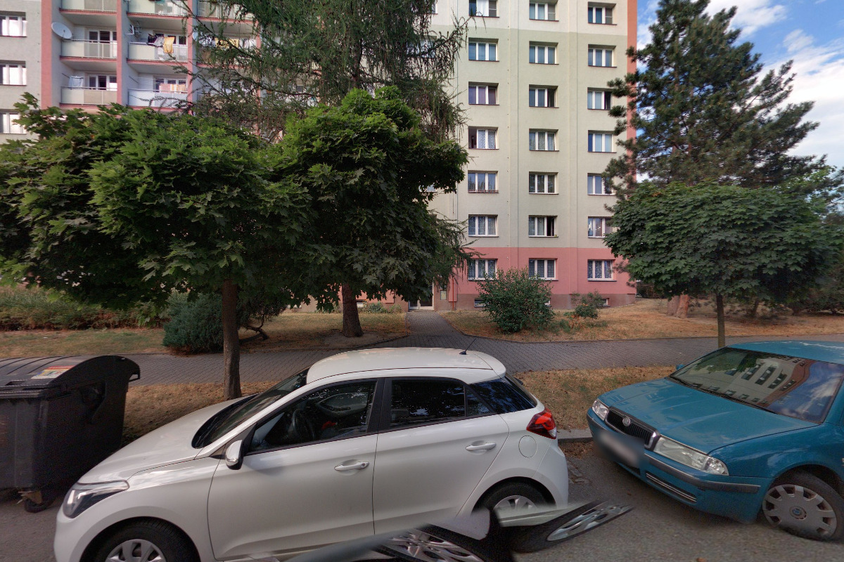 Čistírna oděvů - prádelna foto 2