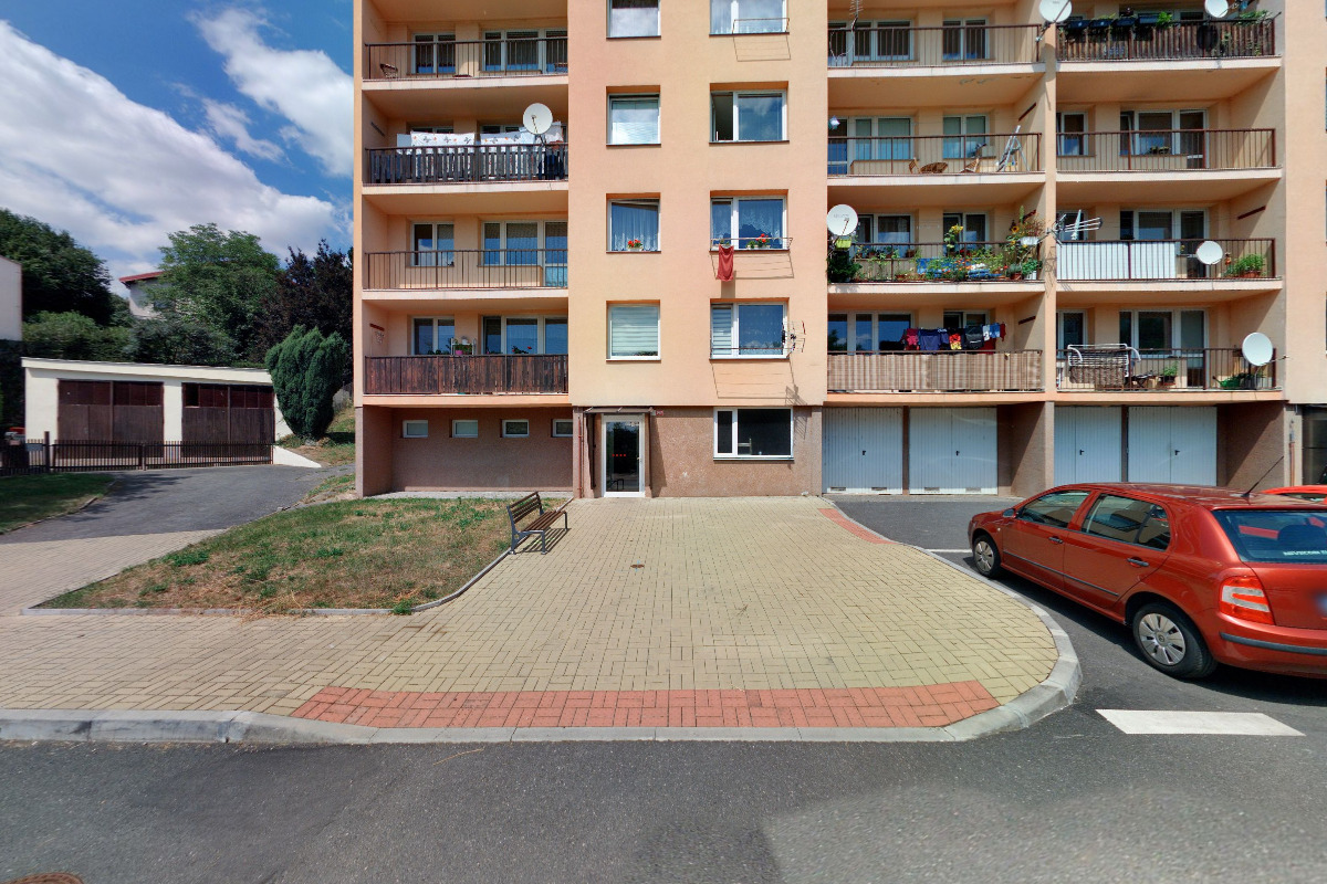 Lukáš Bajer - Obkladačské práce