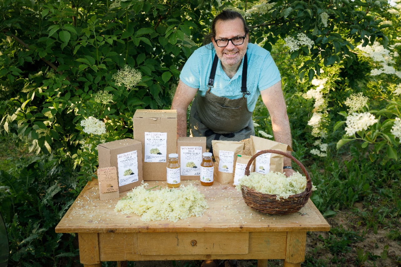 Bezová farma Křížov - Před bezem klekni foto 3