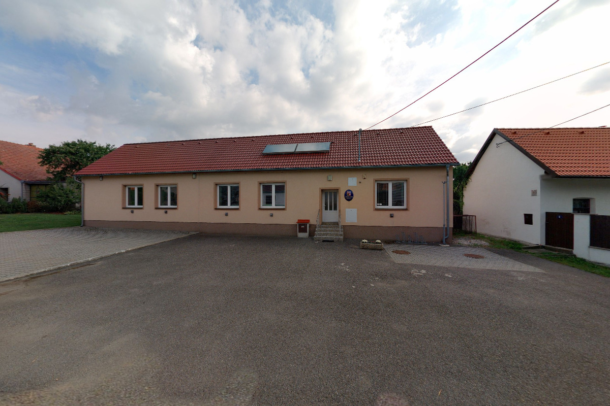 Březejc - obecní úřad foto 3