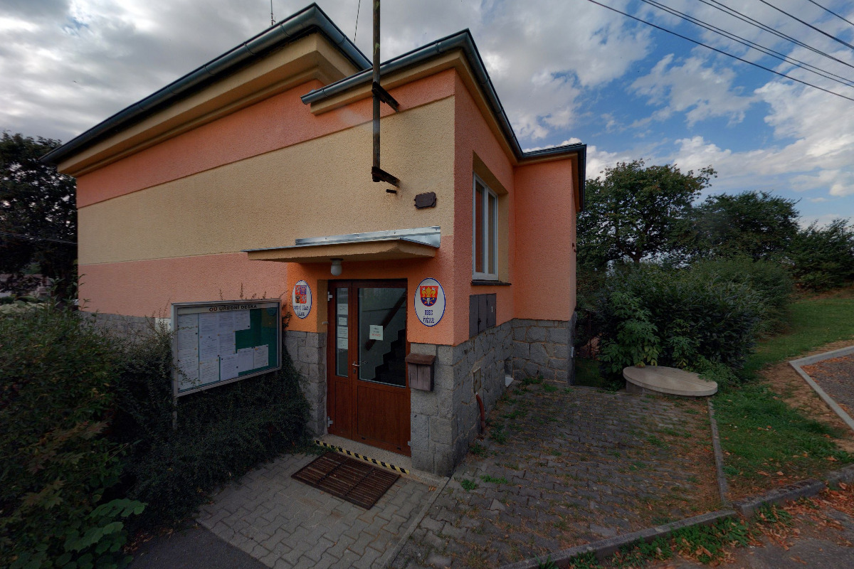 Čižice - obecní úřad foto 1