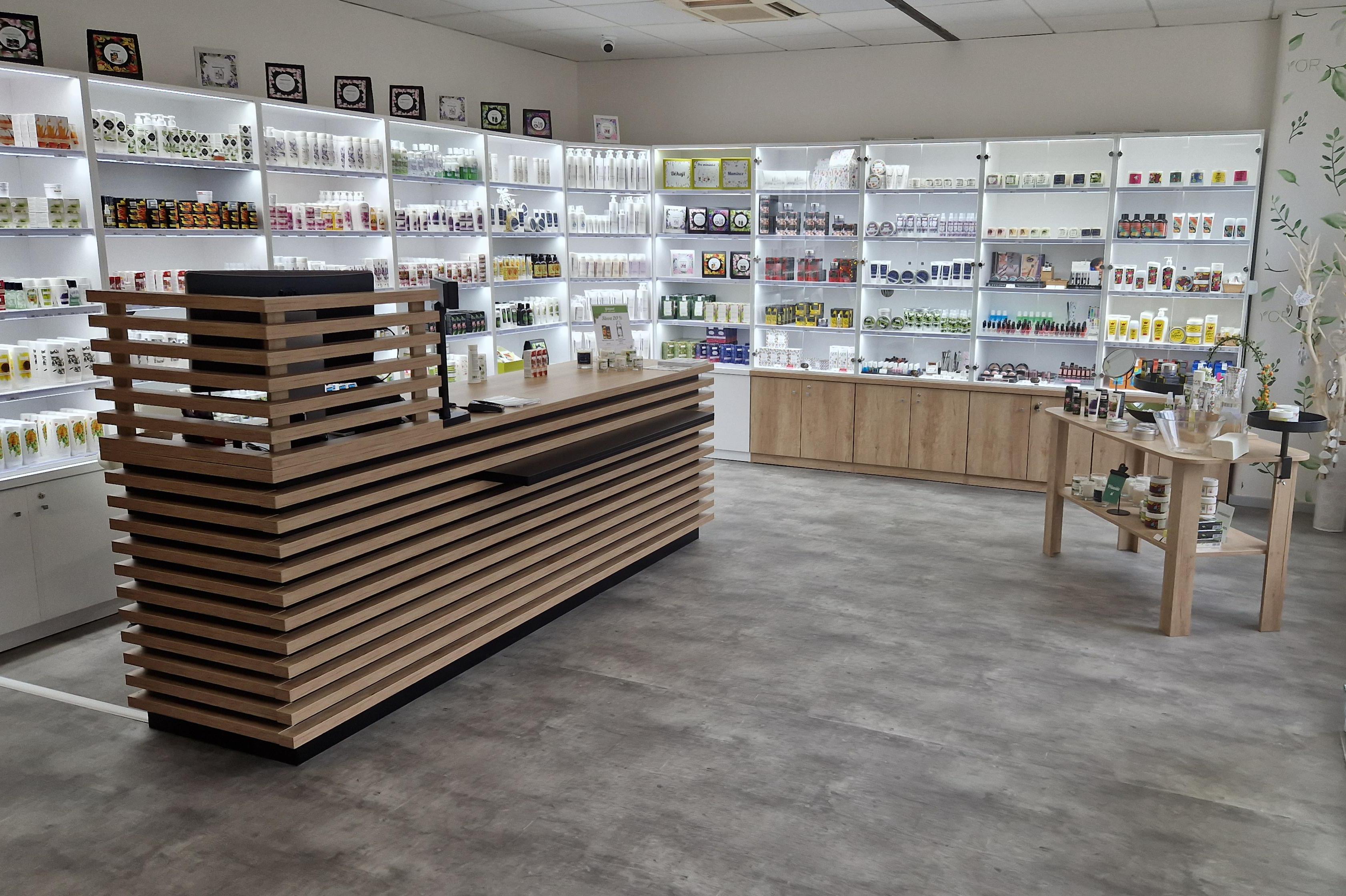 Značková prodejna Ryor kosmetika foto 1