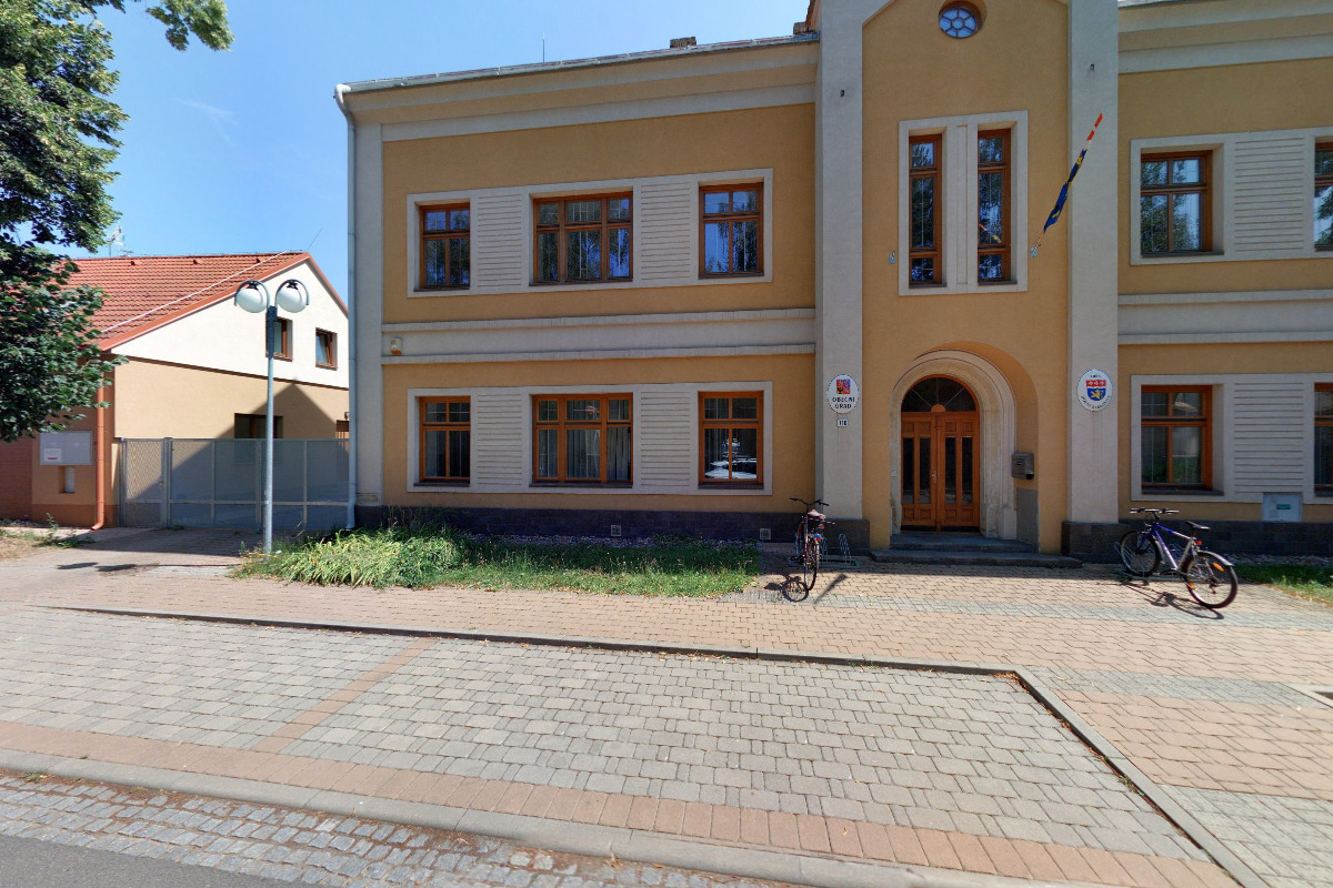 Dolní Beřkovice - obecní úřad foto 2