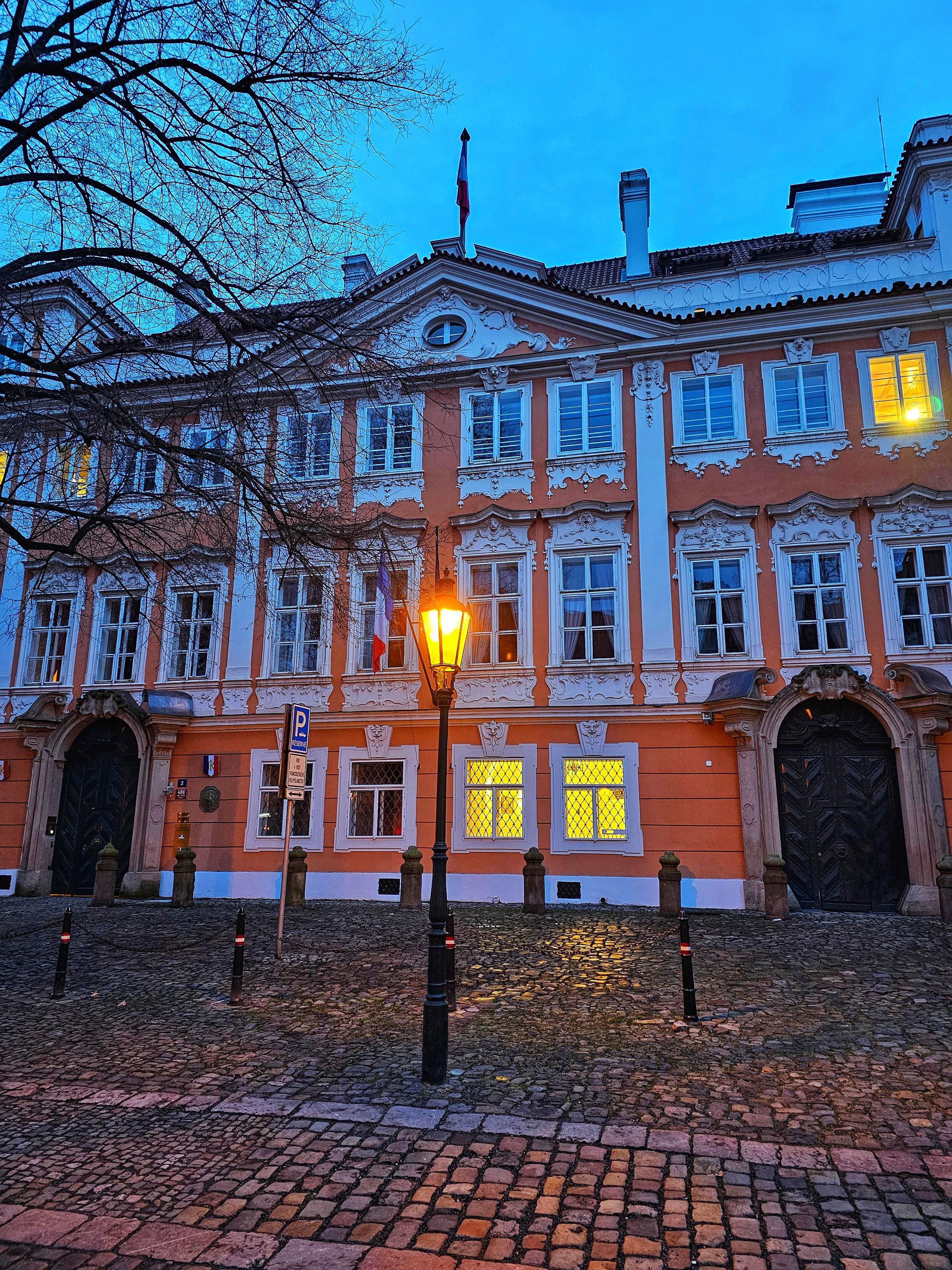 Francie - Velvyslanectví Francouzské republiky foto 4