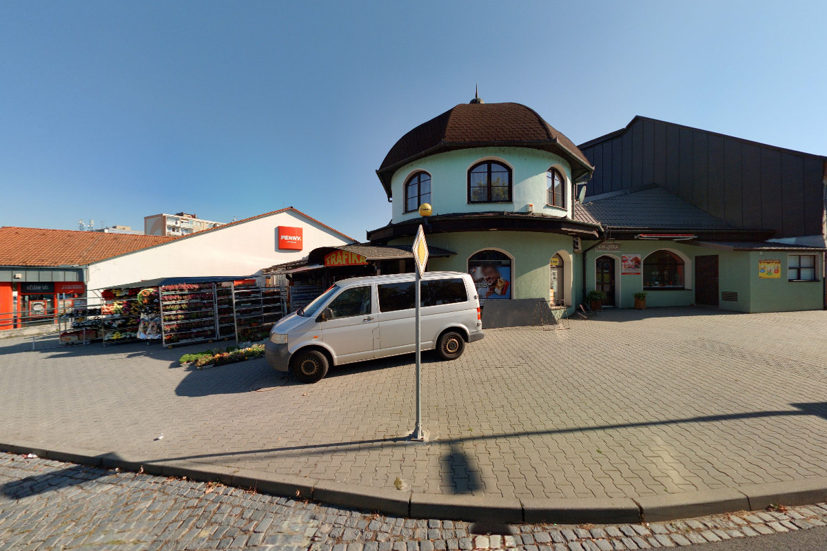 Trafika nám. Tyrše a Fügnera