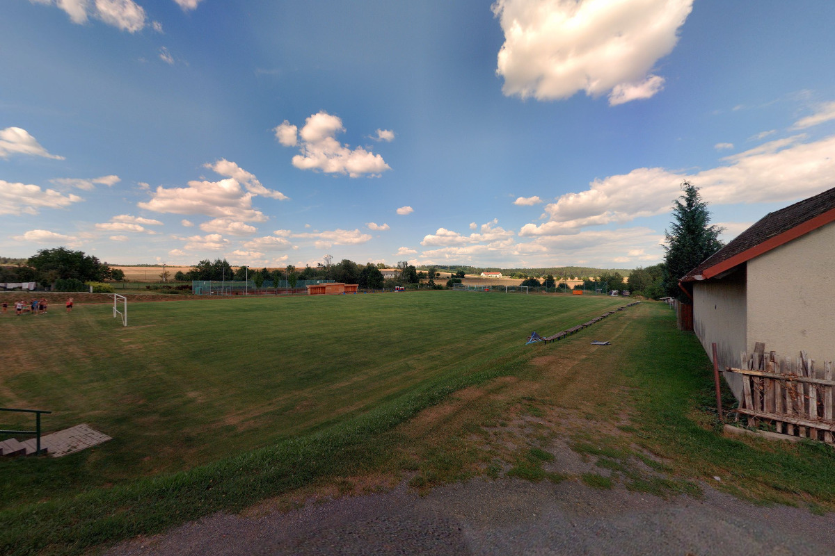 Fotbalové hřiště Borotín foto 1