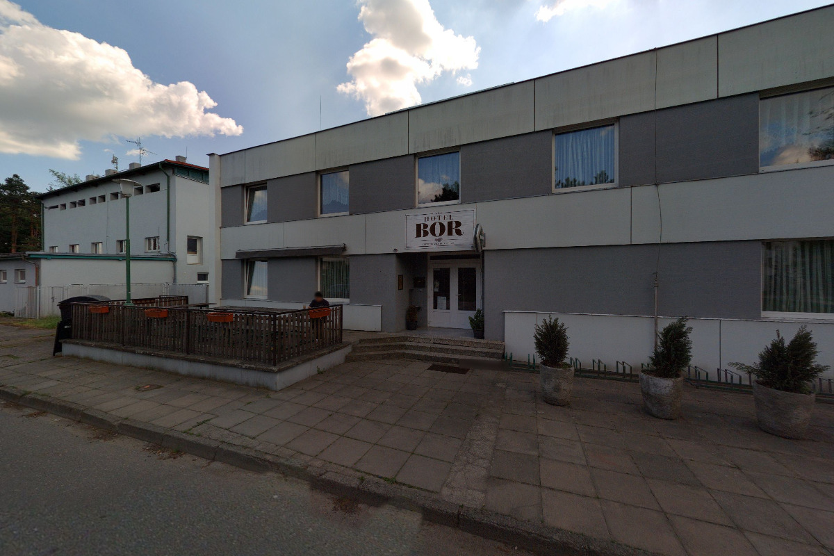 Hotel Bor