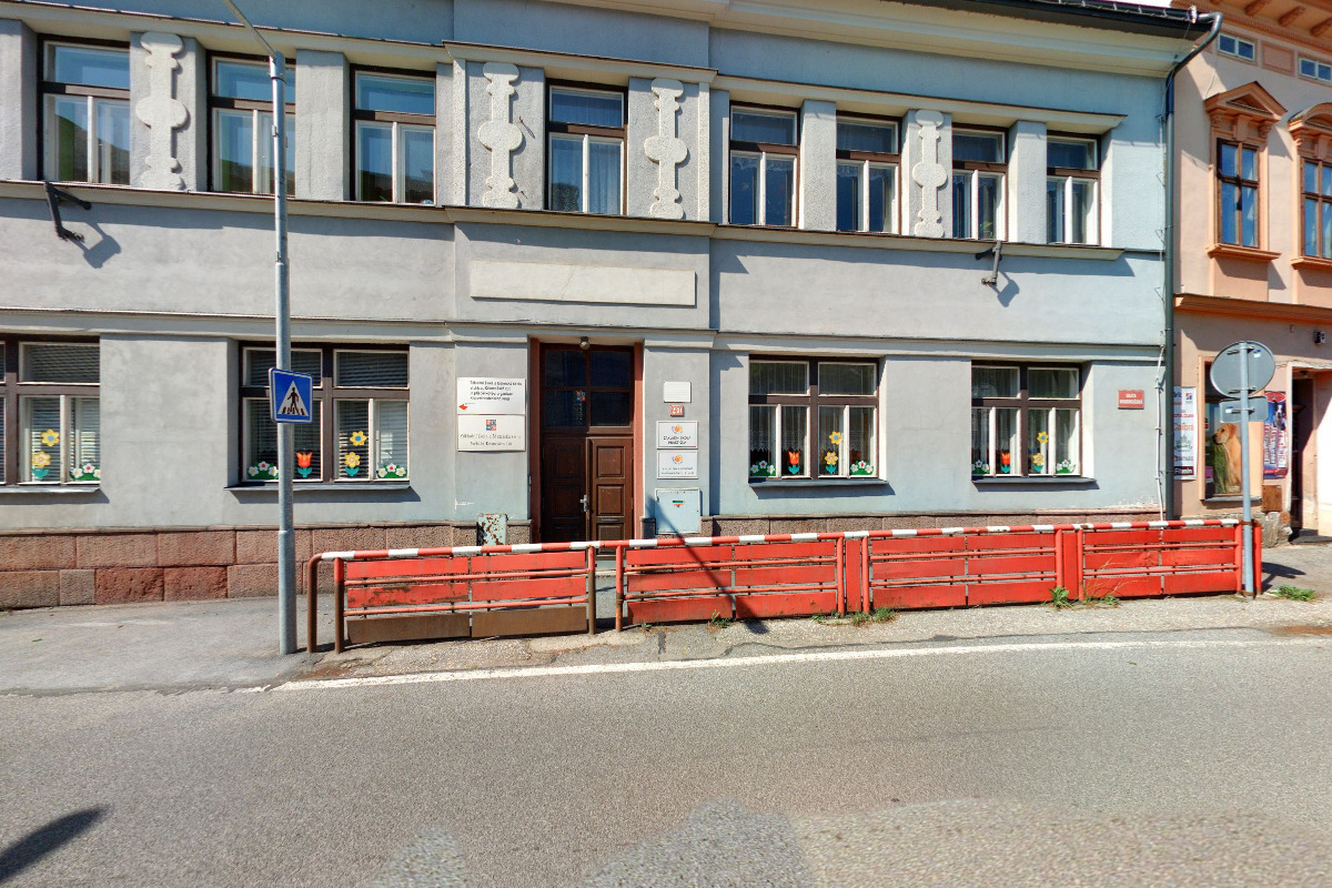 ZŠ Vrchlabí, Krkonošská