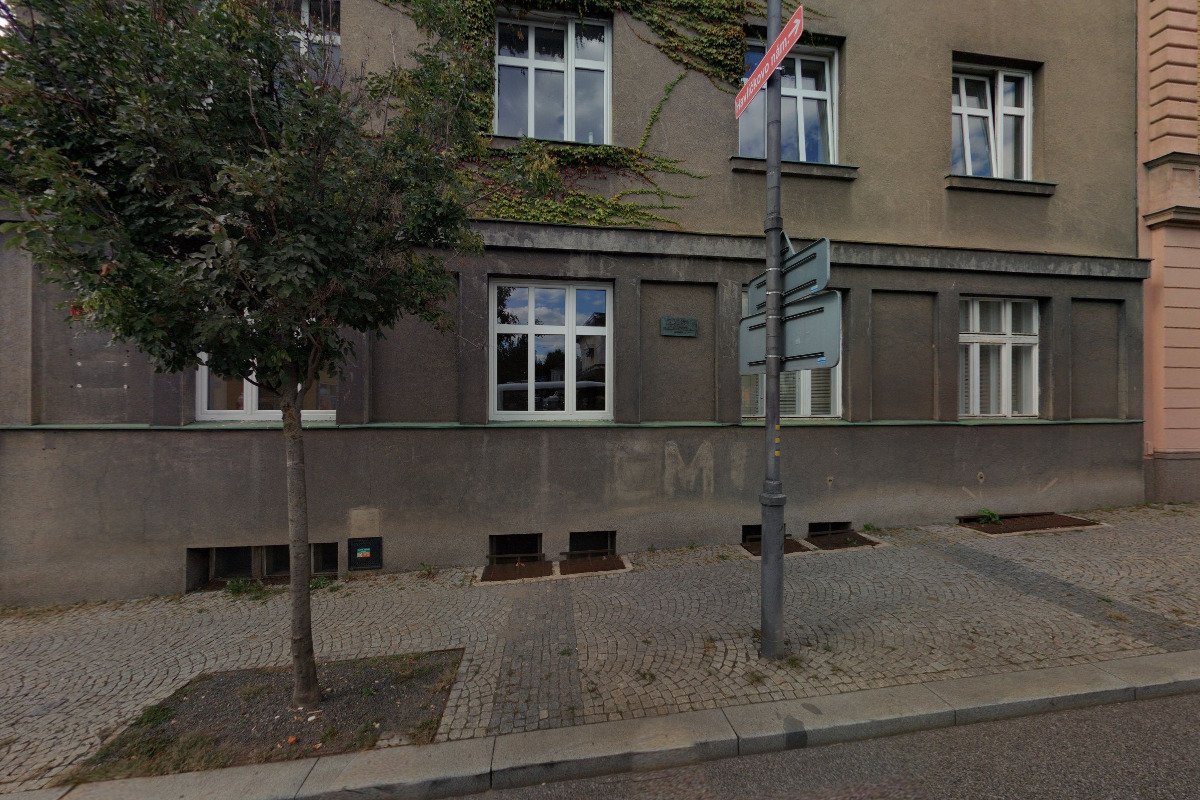 MUDr. MDDr. Milan Melcher