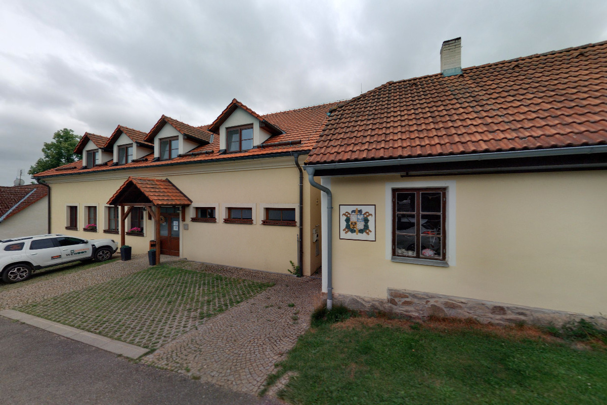 EVSELECT s.r.o. - Nabíjecí stanice