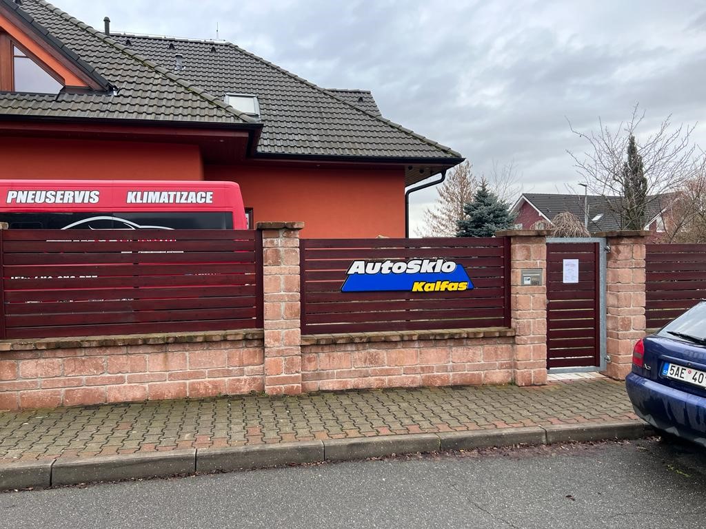 Autosklo a pneuservis Kalfa foto 5