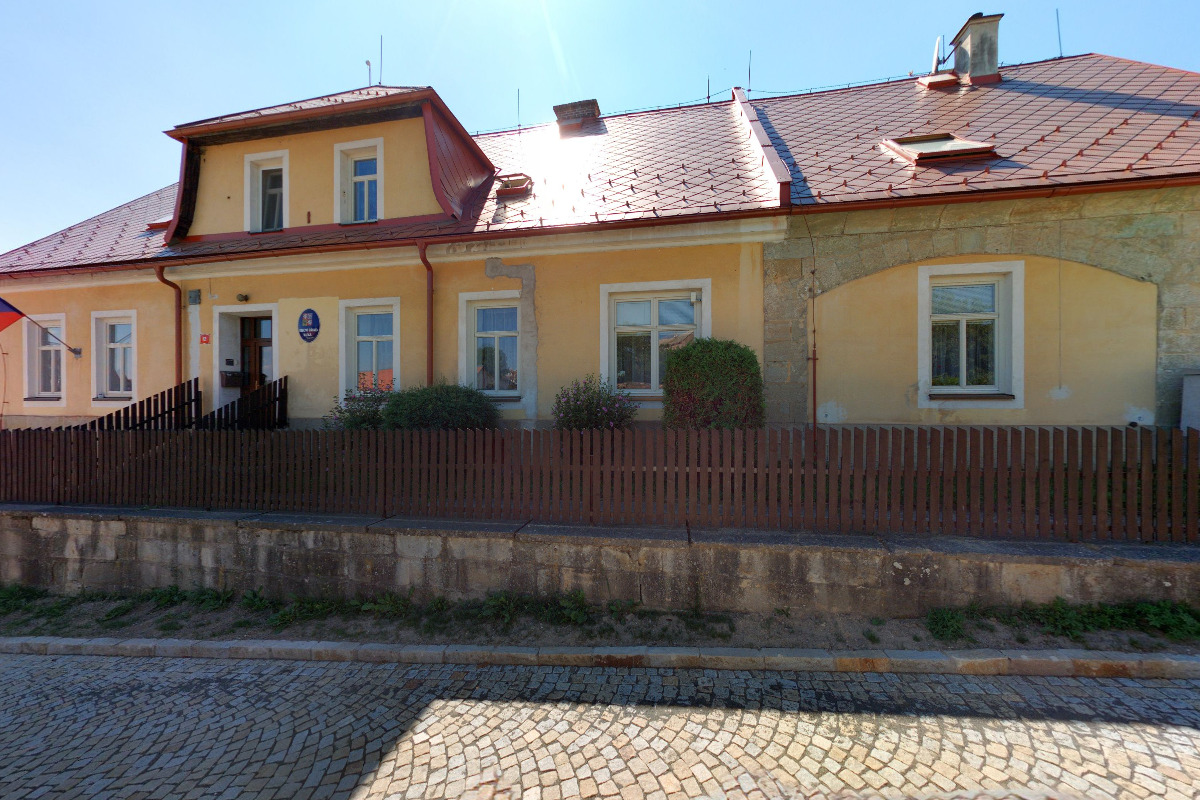 Obecní knihovna Kuks foto 2